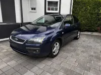 Usata Ford Focus Sport 101 CV (74 kW) 2005 Blu Berlina
