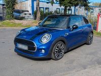 Gebraucht Mini Cooper 136 PS (100 kW) 2019 Blau Kleinwagen