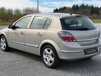 Gebraucht Opel Astra 140 PS (102 kW) 2007 Silber Limousine