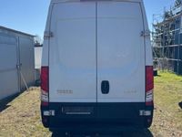 Gebraucht Iveco Daily 145 PS (106 kW) 2016 Weiß Van