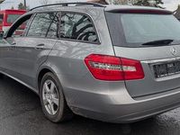 Gebraucht Mercedes E250 204 PS (150 kW) 2010 Silber Kombi