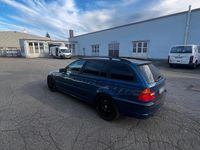 Gebraucht BMW 320 150 PS (110 kW) 2003 Blau Kombi