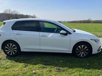 Gebraucht VW Golf VII Active 150 PS (110 kW) 2021 Weiß Kleinwagen