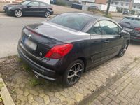 gebraucht Peugeot 207 CC in schwarz