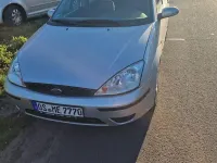 Usado Ford Focus 75 CV (55 kW) 2002 Plateado Familiar