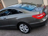 Gebraucht Mercedes E350 292 PS (214 kW) 2010 Braun Coupé