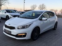 Gebraucht Kia Ceed 101 PS (74 kW) 2015 Weiß Kleinwagen