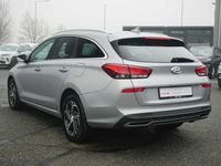 gebraucht Hyundai i30 cw 1.5 T-GDI 2-Zonen-Klima Sitzheizung Tempomat