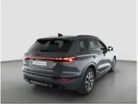 Gebraucht Audi Q6 e-tron 225 kW (306 PS) 2025 Grau (magnetgrau) SUV