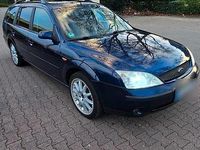 Gebraucht Ford Mondeo 125 PS (91 kW) 2001 Blau Kombi