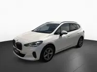 Gebraucht BMW 218 Active Tourer Luxury Line 136 PS (100 kW) 2025 Mineralweiß (weiß) Van / Kleinbus