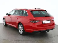 Używany Skoda Superb 218 KM (160 kW) 2021 Czerwony Kombi