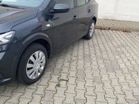 Gebraucht Dacia Logan 101 PS (74 kW) 2022 Blau Limousine