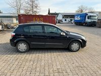Gebraucht Opel Astra 105 PS (77 kW) 2004 Schwarz Limousine