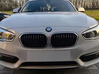 Gebraucht BMW 120 Advantage 190 PS (139 kW) 2017 Weiß Kleinwagen
