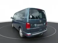 Gebraucht VW Multivan Comfortline 150 PS (110 kW) 2017 Grün Van / Kleinbus