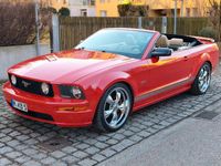 Gebraucht Ford Mustang GT 300 PS (220 kW) 2007 Rot Cabrio