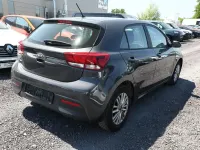 Gebraucht Kia Rio Edition 7 84 PS (61 kW) 2019 Platinim graphite metallic Limousine