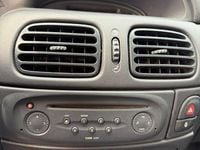 Gebraucht Renault Mégane II 107 PS (78 kW) 2002 Grau Limousine