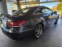 Gebraucht Mercedes E200 184 PS (135 kW) 2015 Tenoritgrau  metalliclack Coupé