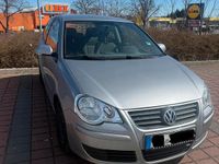 Gebraucht VW Polo 65 PS (47 kW) 2009 Grau Kleinwagen