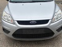 Gebraucht Ford Focus 102 PS (75 kW) 2010 Grau Kombi
