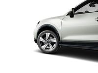 Neu Audi Q2 Advanced Plus 150 PS (110 kW) 2026 Silber SUV