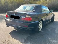 Gebraucht BMW 320 Cabriolet 170 PS (125 kW) 2002 Blau Cabrio