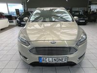 Gebraucht Ford Focus Titanium 125 PS (91 kW) 2017 Beige Kombi