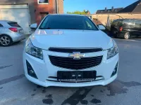 Gebraucht Chevrolet Cruze LTZ 140 PS (102 kW) 2012 Schneeweiss/summitwhite/arctic Kleinwagen