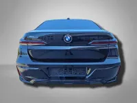 Gebraucht BMW 740 M Sport 286 PS (210 kW) 2025 Black sapphire metallic Limousine