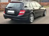 Second-hand Mercedes C220 170 CP (125 kW) 2010 Negru Berlinǎ