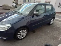 Gebraucht Skoda Fabia 60 PS (44 kW) 2013 Blau Kleinwagen