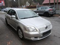 Gebraucht Toyota Avensis 129 PS (94 kW) 2003 Silver metallic (metallic) Kleinwagen