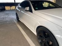 Gebraucht Mercedes C180 AMG line 156 PS (114 kW) 2014 Weiß Coupé