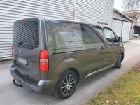 Gebraucht Peugeot Expert 177 PS (130 kW) 2018 Grau Van