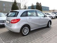 Gebraucht Mercedes B200 156 PS (114 kW) 2012 Silber Van / Kleinbus