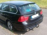 Gebraucht BMW 316 116 PS (85 kW) 2010 Schwarz Kombi