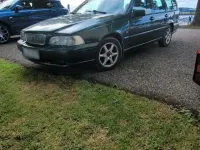 Gebraucht Volvo V70 144 PS (105 kW) 1997 Grün Kombi
