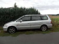 Käytetty Honda Shuttle 150 HP (110 kW) 1999 Hopea Tila-auto