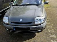 Gebraucht Renault Clio II 107 PS (78 kW) 2000 Grau Limousine