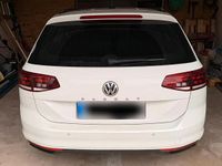 Gebraucht VW Passat 150 PS (110 kW) 2020 Weiß Kombi