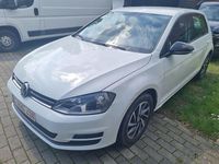 Second-hand VW Golf VII Trendline 105 CP (77 kW) 2013 Alb Berlinǎ