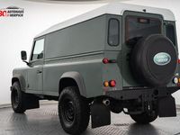 Gebraucht Land Rover Defender 122 PS (89 kW) 2011 Keswick green SUV
