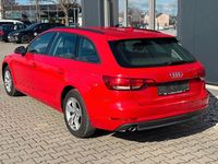 Gebraucht Audi A4 Basis 150 PS (110 kW) 2015 Tangorot metallic Kombi