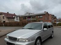 Gebraucht Volvo V70 140 PS (102 kW) 2000 Silber Kombi