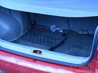 Usado Mazda Demio 63 HP (46 kW) 2000 Vermelho Citadino