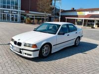 Gebraucht BMW 318 Performance 116 PS (85 kW) 1993 Weiß Limousine