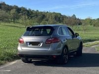 Second-hand Porsche Cayenne 245 CP (180 kW) 2012 Gri SUV