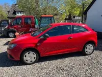 Second-hand Seat Ibiza 69 CP (50 kW) 2013 Roșu Hatchback